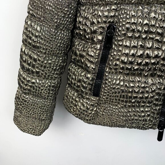 Moncler Metallic Silver Goose Down Puffer Jacket With Hood & Zipper Closure - Picture 4 of 8